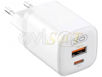 Cargador XO-L96 de 30Wh con entradas USB y USB tipo C
